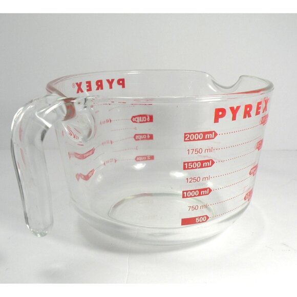 PYREX RARE Red  Vintage All Capital Letters 2 Quart / 8 Cup Glass PYREX Large Gl - Picture 4 of 11
